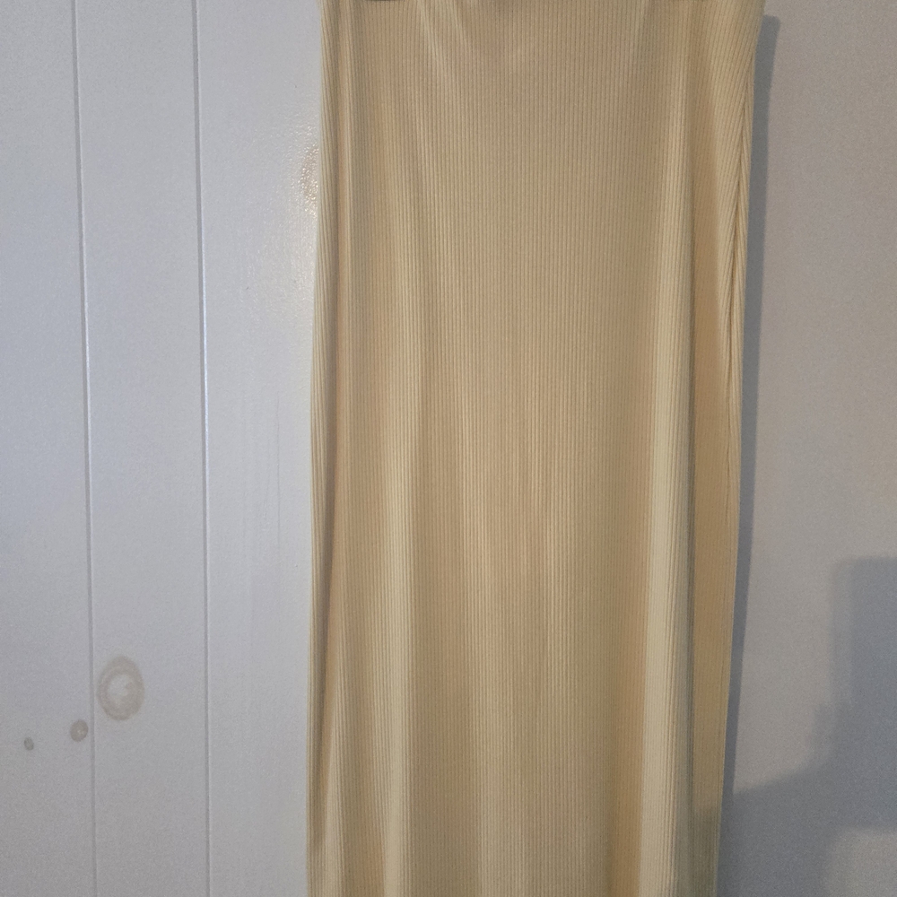 Aritzia Cream Pencil Skirt